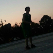 luxlu的个人资料头像