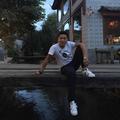 于章新风暴视觉头像